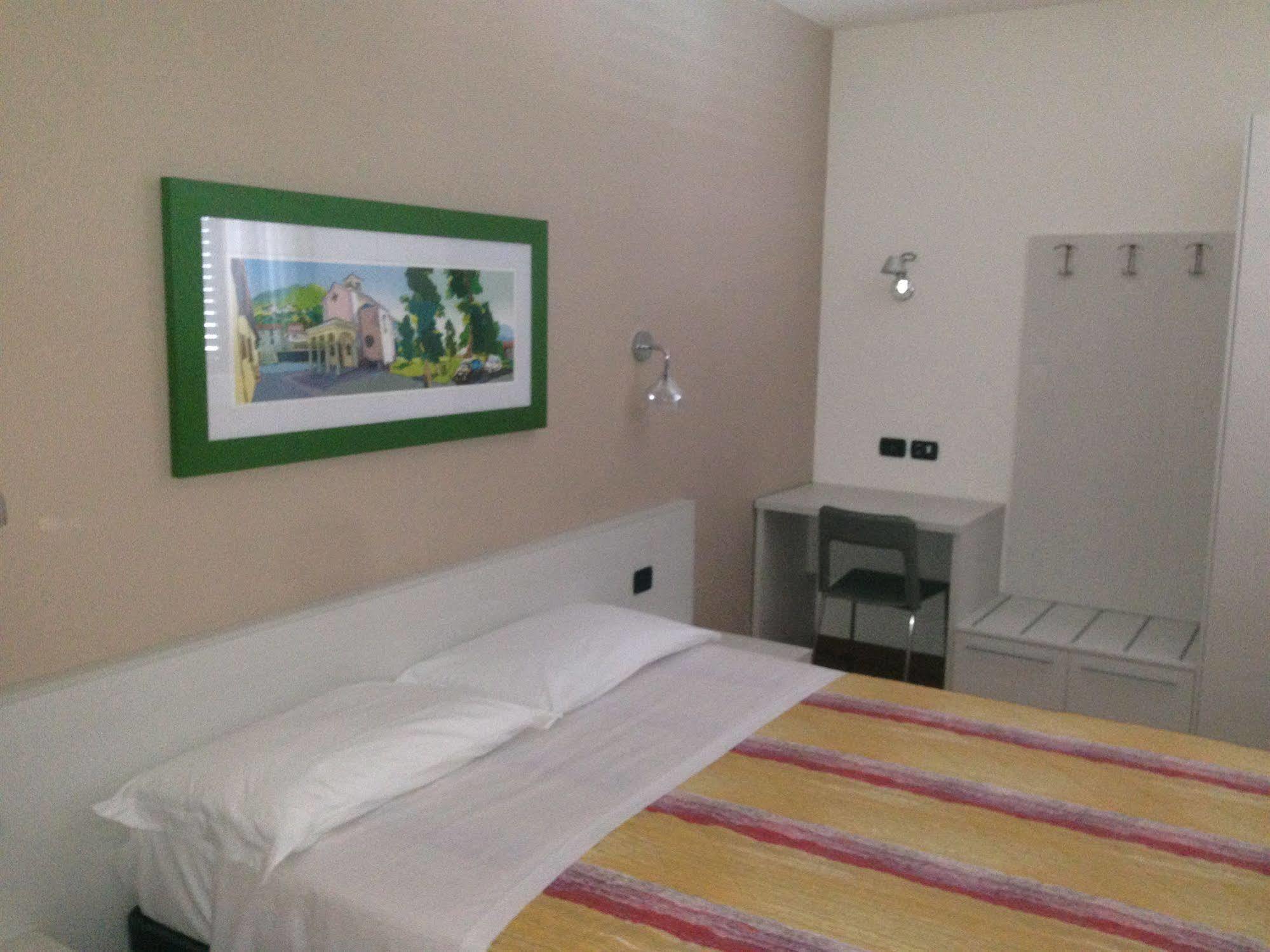 Residence Cafelicita - Promotion - Apartments Lake View - Infinity Pool - Jacuzzi Граведона Экстерьер фото